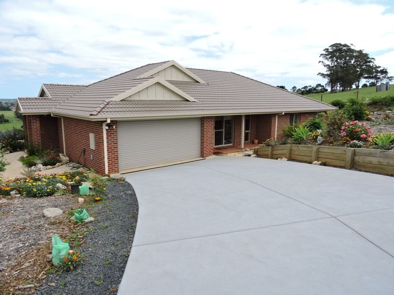 4 Bonnyview Rise, Drouin, VIC 3818