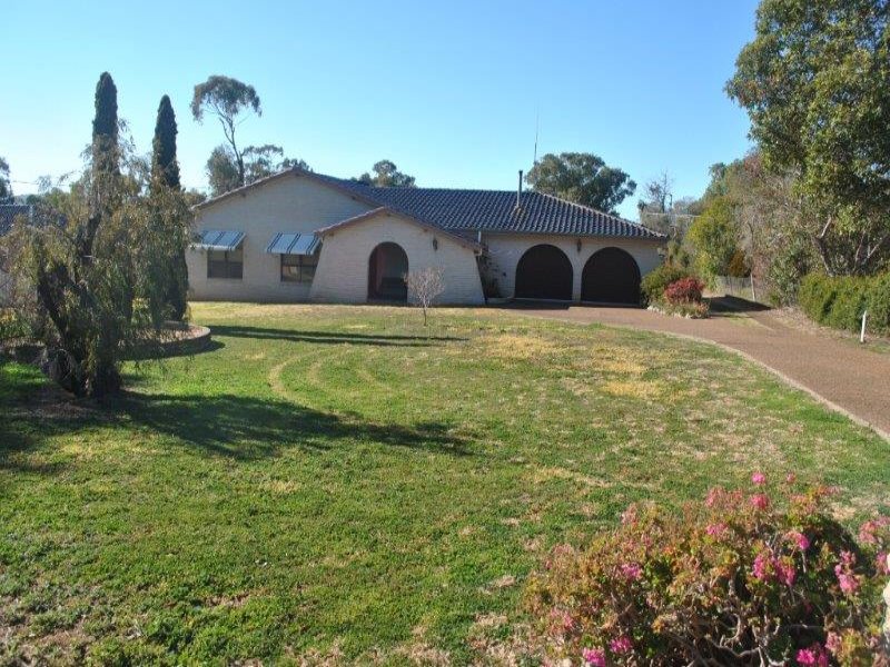 2 Darrell Road, Calala, NSW 2340