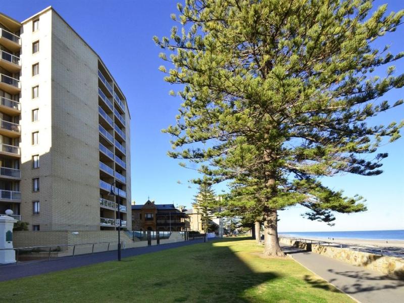 16/13 South Esplanade, Glenelg, SA 5045 Property Details