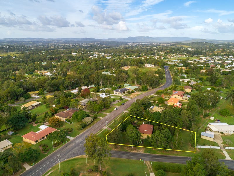 62 Watson Road, Southside, Qld 4570