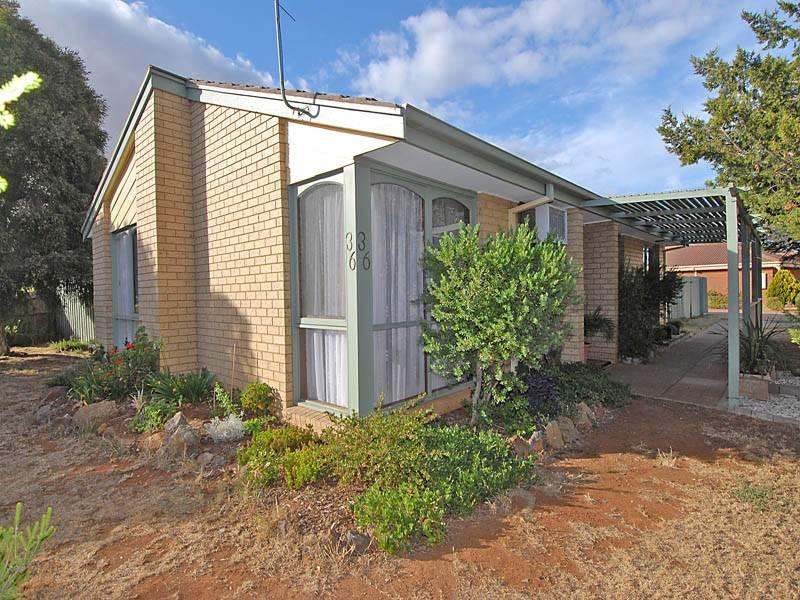 36 Blackdog Drive, Brookfield, Vic 3338 Property Details