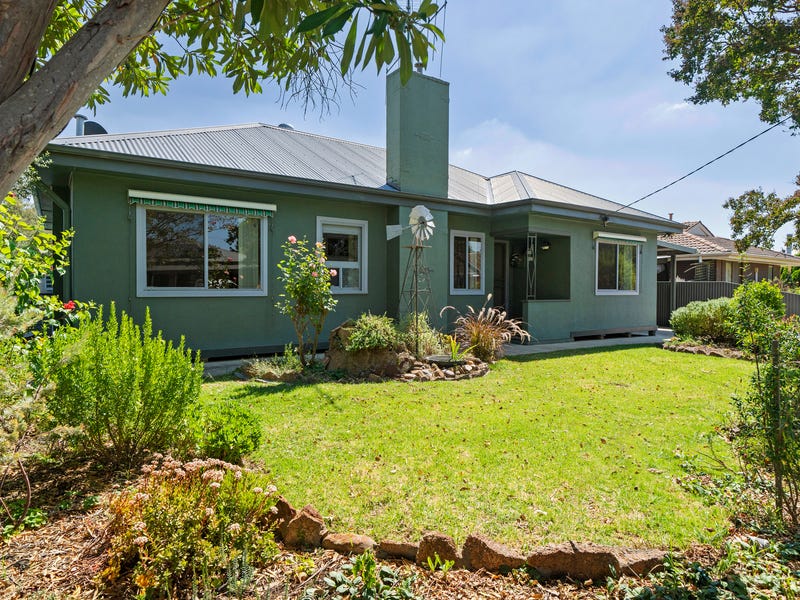 8 Palmer Avenue, Euroa, Vic 3666 House for Sale