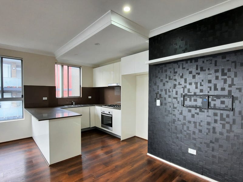 10/34 Harvey Place, Toongabbie, NSW 2146 Apartment for Rent