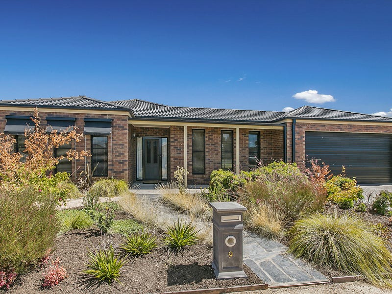 9 Lemon Gum Drive, Strathfieldsaye, VIC 3551