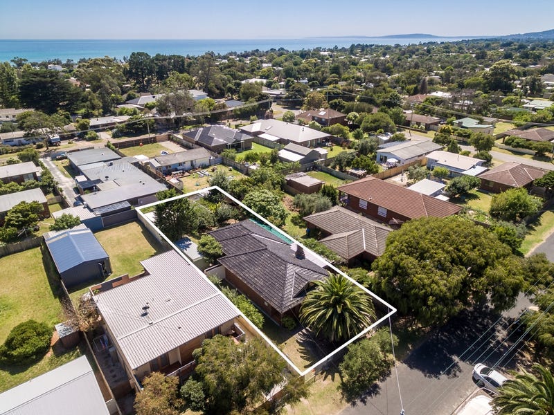 84 Russell Street, Tootgarook, Vic 3941 Property Details