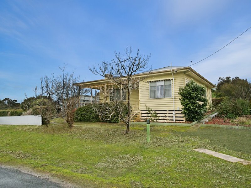 10 Market Street, Harcourt, Vic 3453 Property Details