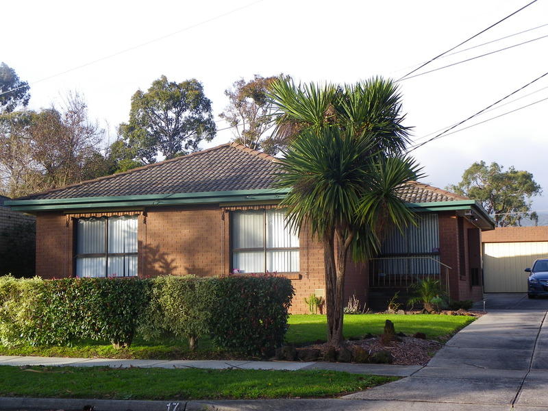 17 Renwick Road, Ferntree Gully, VIC 3156