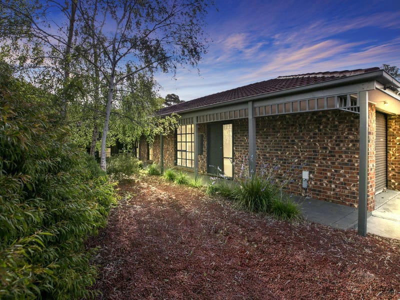 90 Warrawee Circuit, Frankston, Vic 3199 Property Details