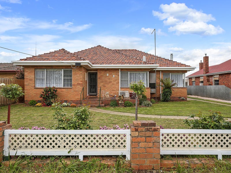 52 Main Street, Derrinallum, Vic 3325 House for Sale