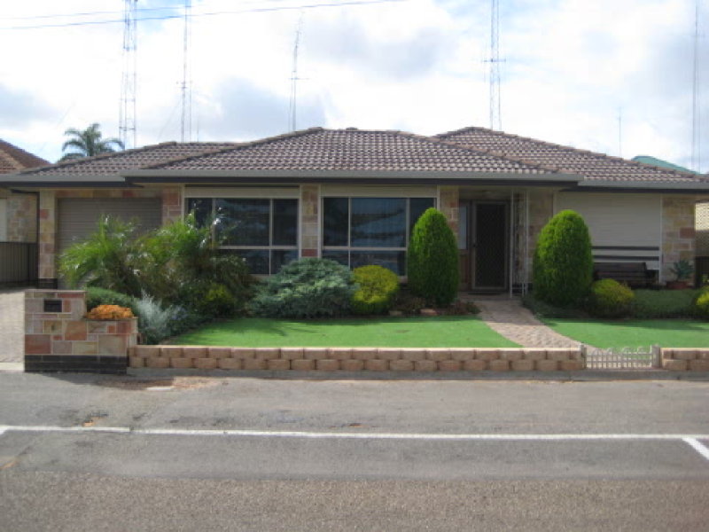 6 West Terrace, Port Broughton, SA 5522