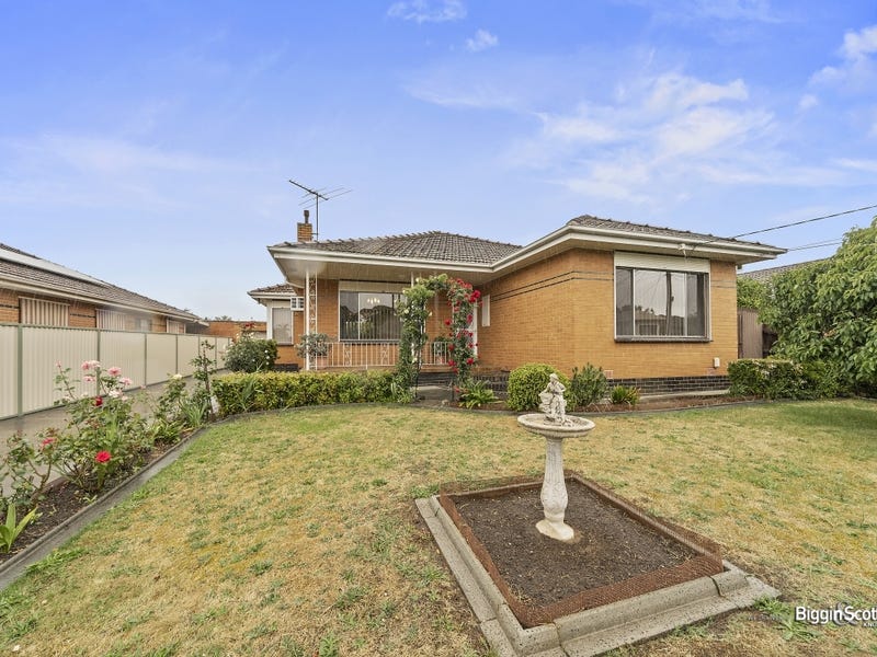 5 Reuben Street, Ferntree Gully, Vic 3156 House for Sale realestate