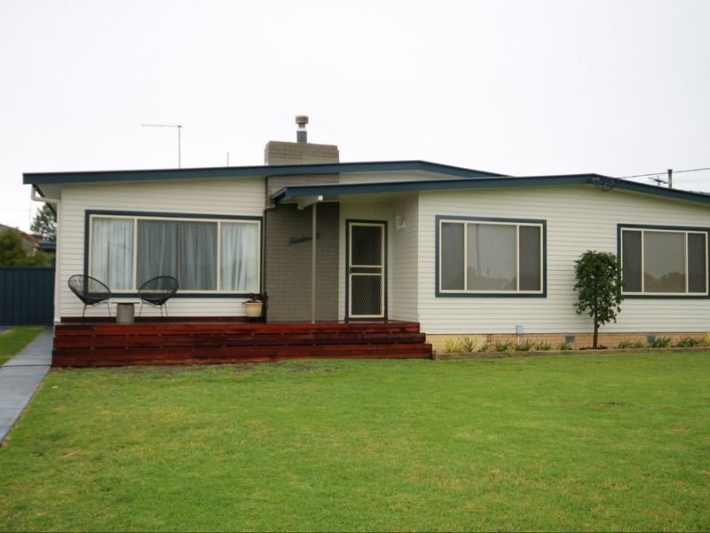 98 Warialda Road, Inverell, NSW 2360 Property Details