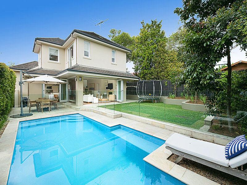 8 Rutland Avenue, Castlecrag, NSW 2068