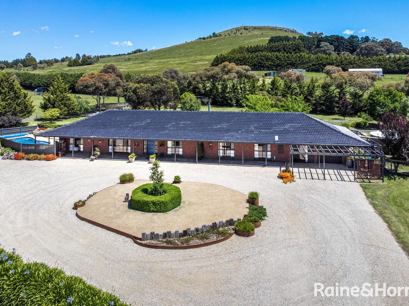 59 Berrie Road, Gisborne South, VIC 3437
