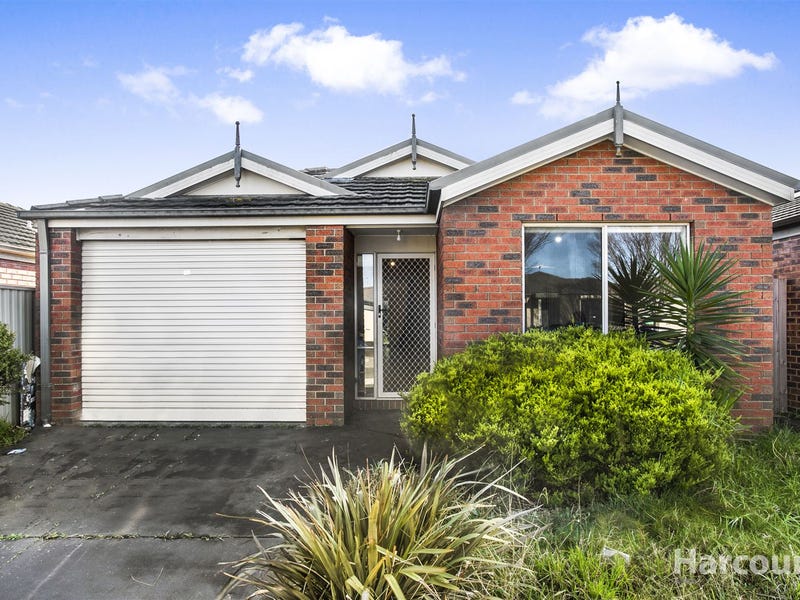 10 Tyndall Street, Cranbourne East, Vic 3977