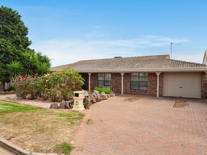 32 Woodforde Drive, North Beach, SA 5556
