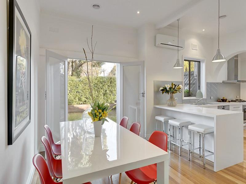 21 Warburton Road, Camberwell, Vic 3124 Property Details