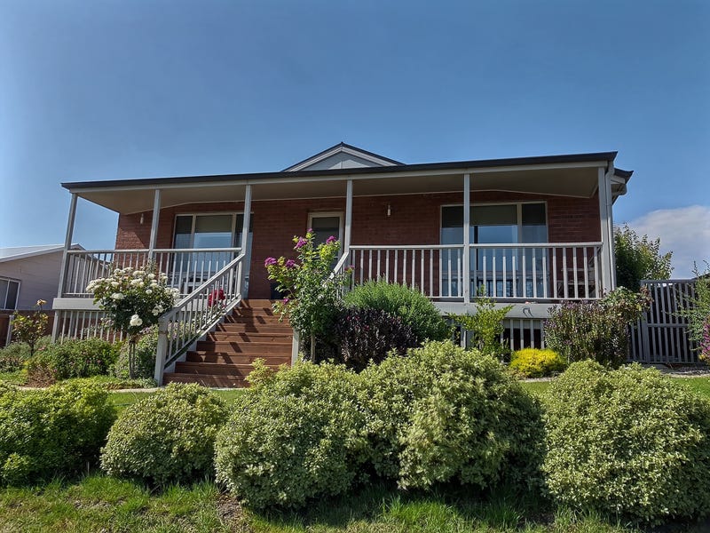 11 Charles Street, Tas 7112