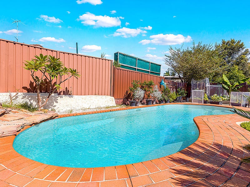 225 Minchin Drive, Minchinbury, NSW 2770 Property Details