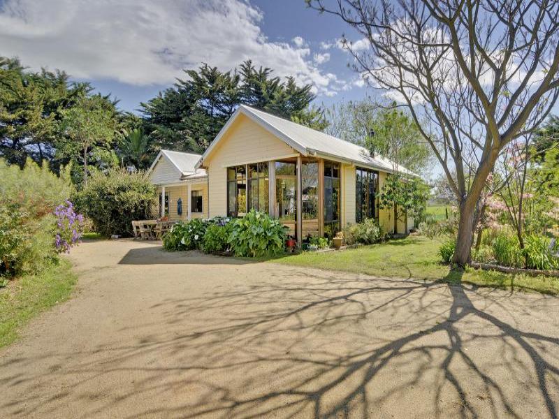 237 Boisdalestratford Road, Maffra, VIC 3860