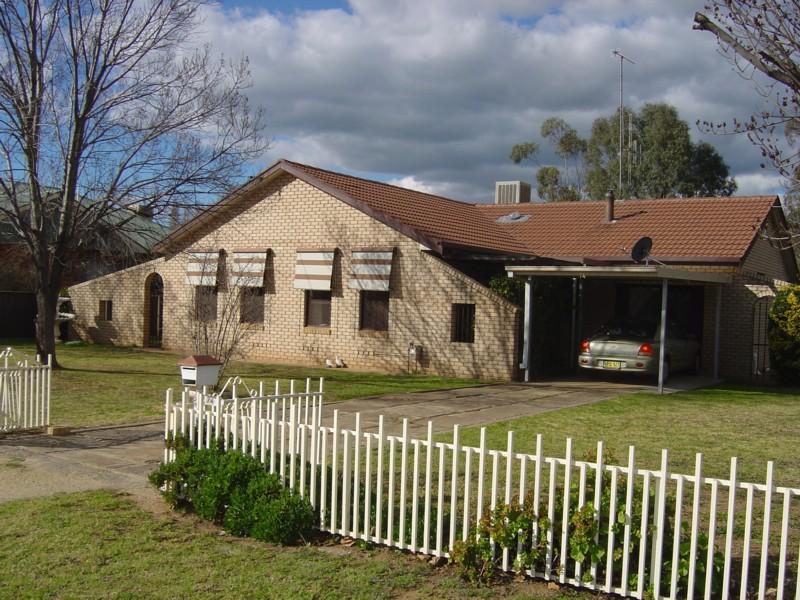 74 Church Street, Forbes, NSW 2871