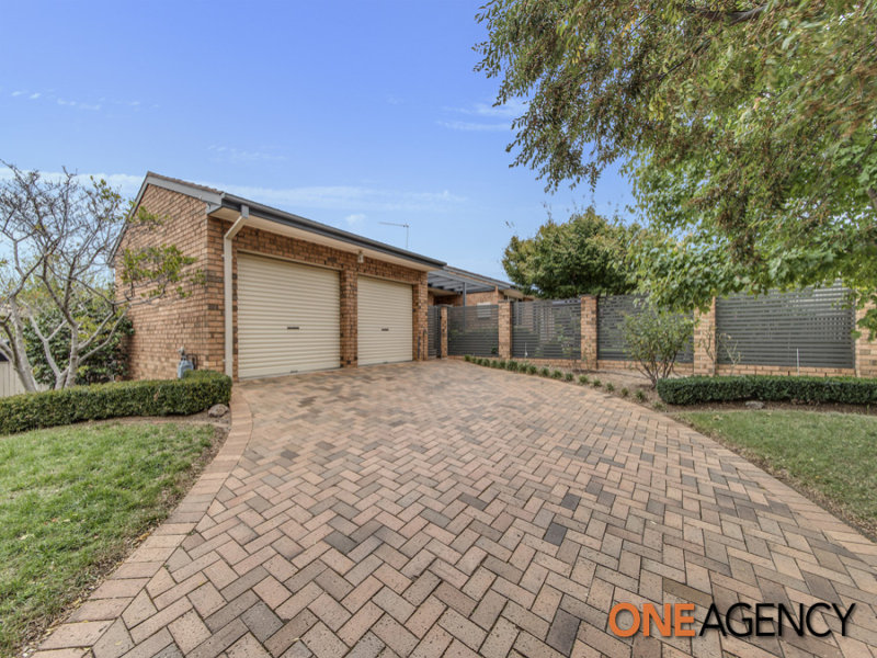 17 Fewtrell Place, Monash, ACT 2904