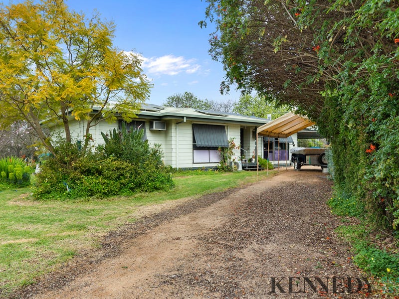 7 Graham Avenue, Bundalong, Vic 3730 Property Details