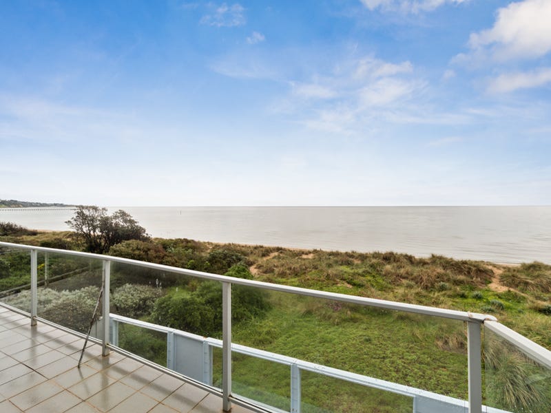 126 Gould St, Frankston, Vic 3199 Property Details