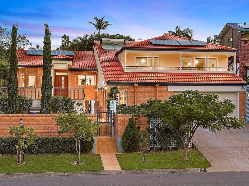 52 Diamantina Street, Chapel Hill, QLD 4069