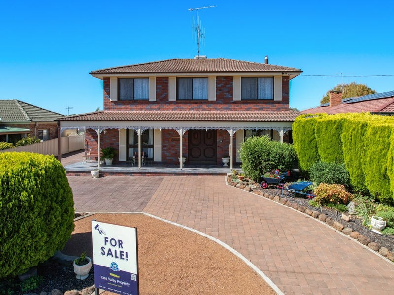 16 Merriman Drive, Yass, NSW 2582 House for Sale