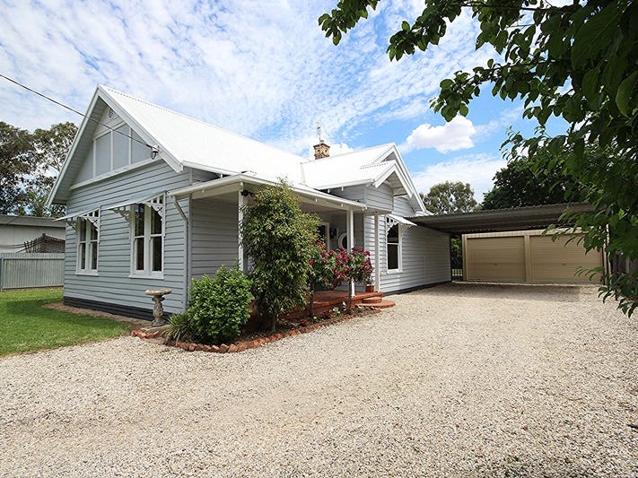 24 Stawell Road Horsham Vic 3400 Realestate Com Au