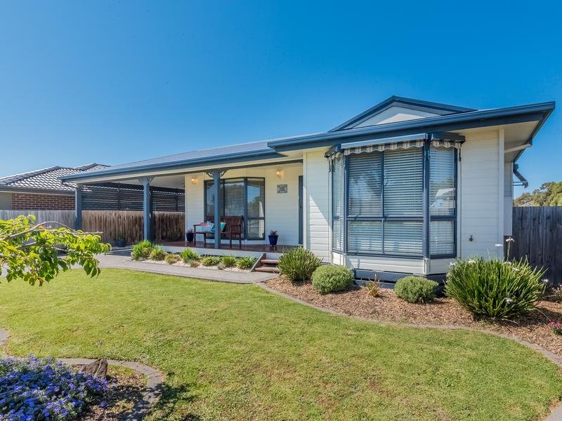 10 Katherine Circuit, Cowes, VIC 3922 - realestate.com.au