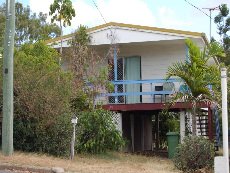 14 Matthew Flinders Drive, Cooee Bay, QLD 4703