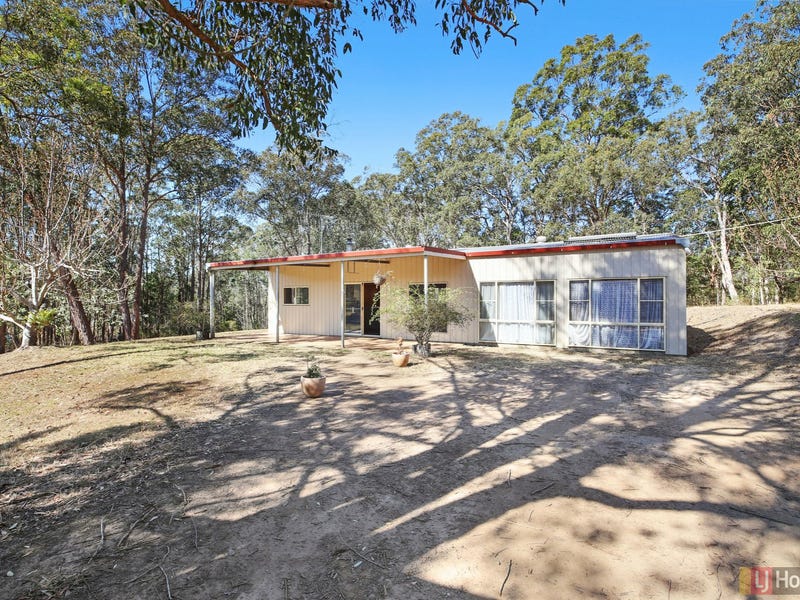 1321 Armidale Road, Deep Creek, NSW 2440