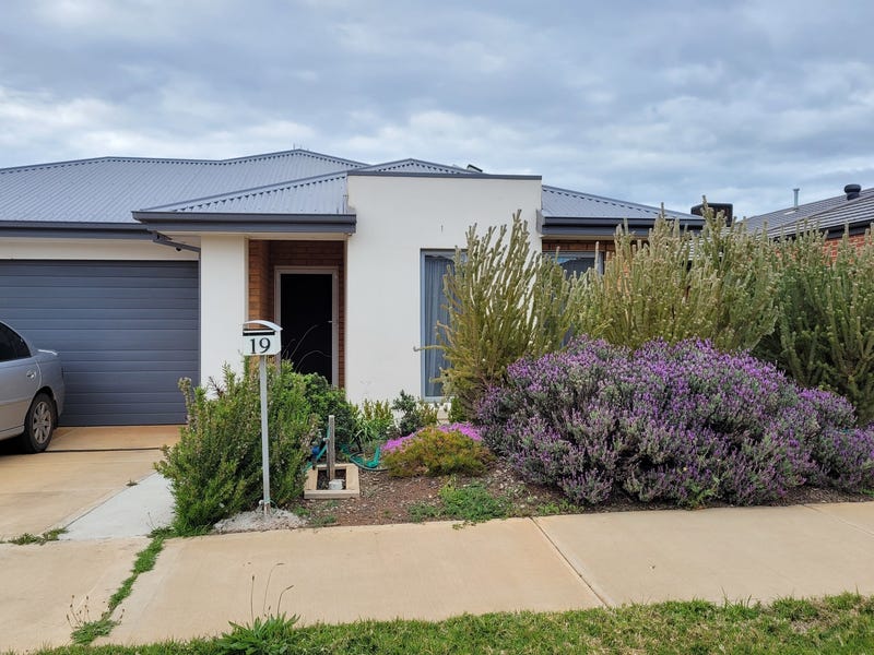 19 Drever Place, Maddingley, Vic 3340 Property Details