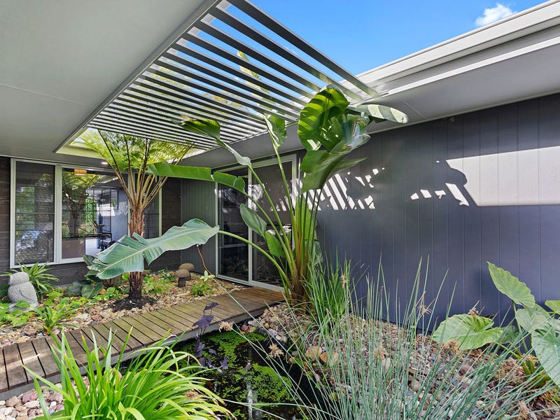 97 Garden Drive, Urangan, QLD 4655