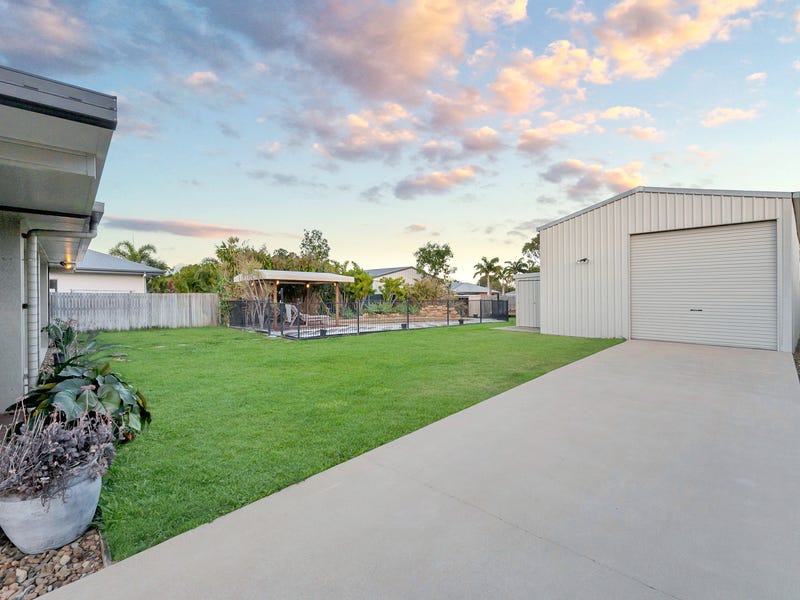 5 Beach Oak Drive, Mount Low, QLD 4818