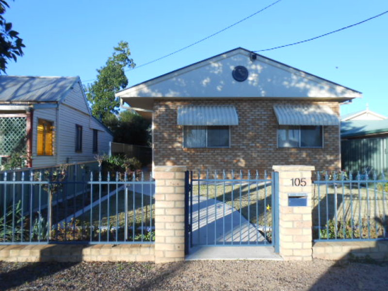 105 Currajong Street, Parkes, NSW 2870
