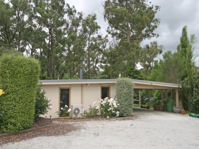 33 Mary Street, Bunyip, Vic 3815 Property Details