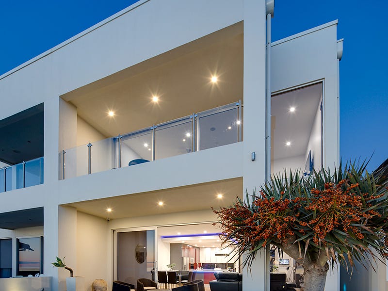 83 Esplanade, Henley Beach South, SA 5022