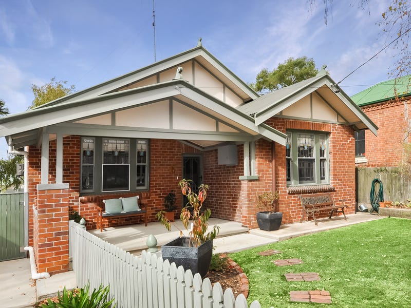 204 Seymour Street, Bathurst, NSW 2795 Property Details