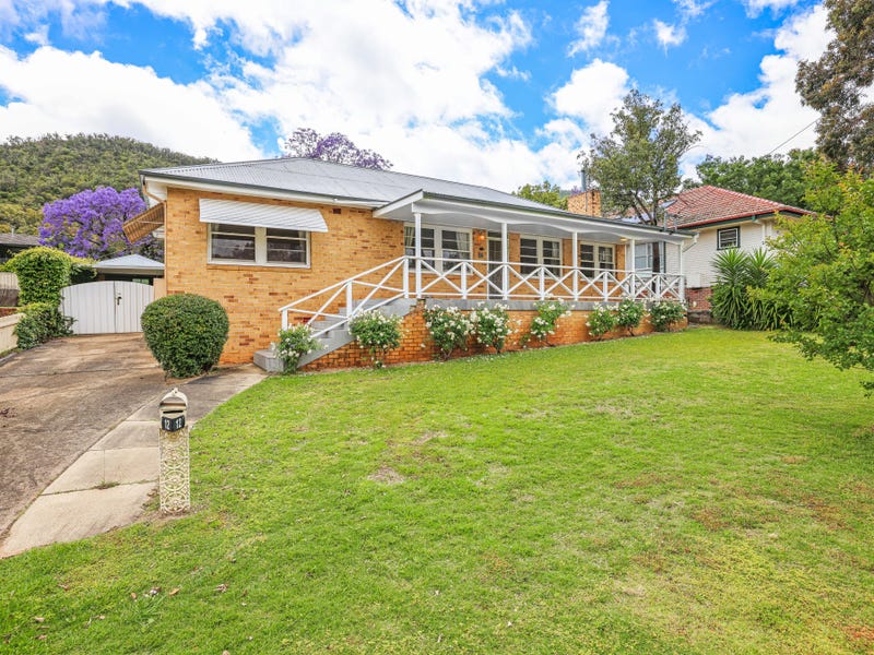 12 Golf Street, East Tamworth, NSW 2340