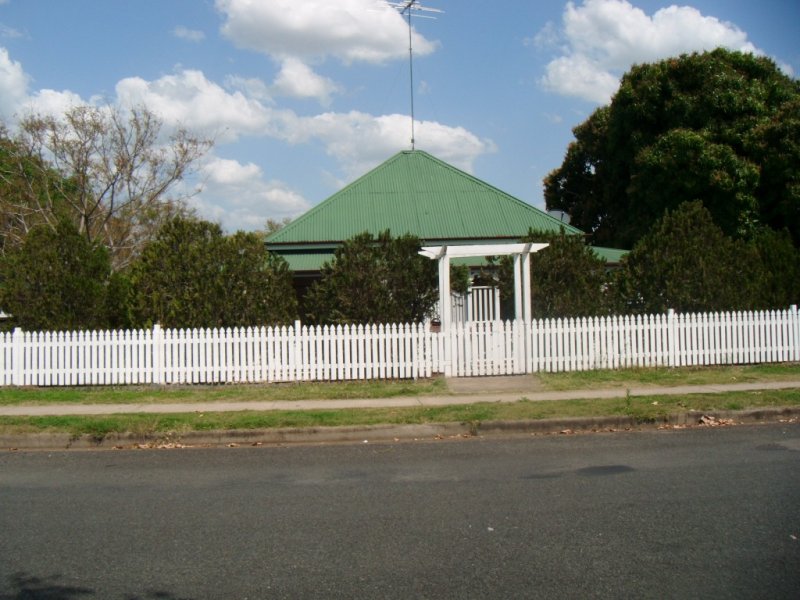 27 Eaglesfield St, Beaudesert, Qld 4285 Property Details