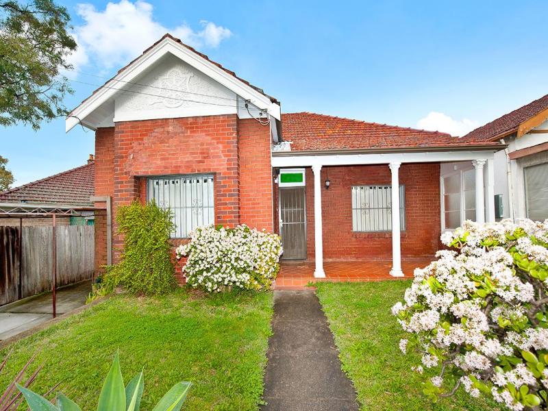 2 Unwin Street, Canterbury, NSW 2193 Property Details