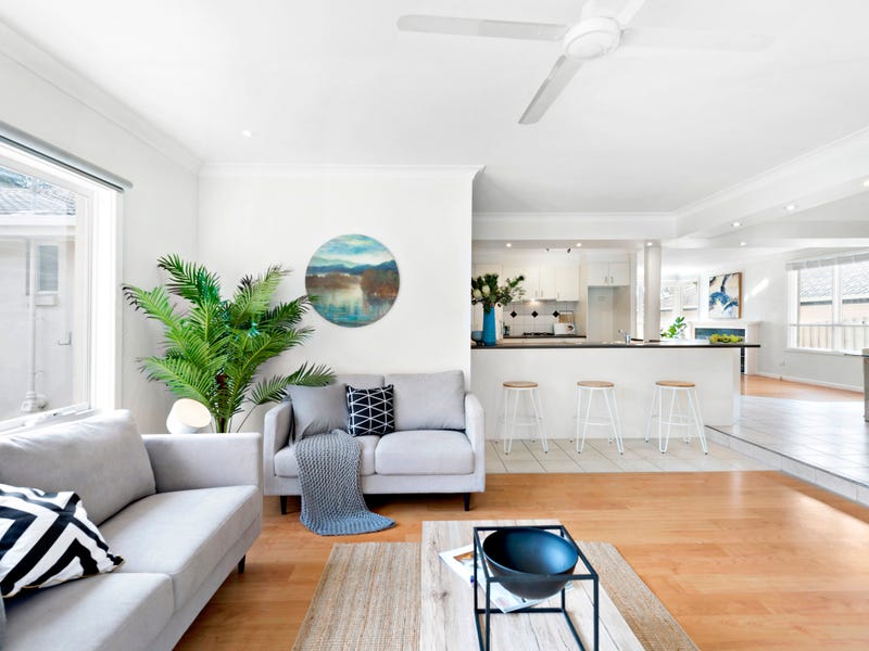 1 Kalmia Street, Frankston, Vic 3199 Property Details