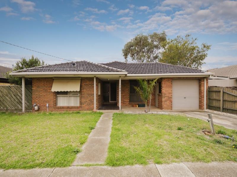 140 Mossfiel Drive, Hoppers Crossing, VIC 3029 - realestate.com.au