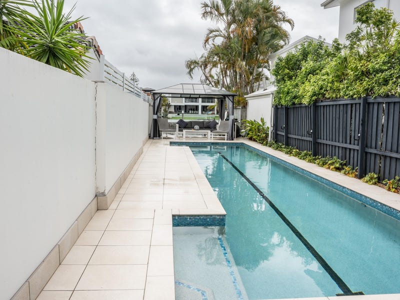 3 Allambi Avenue, Broadbeach Waters, QLD 4218 - Realestate.com.au