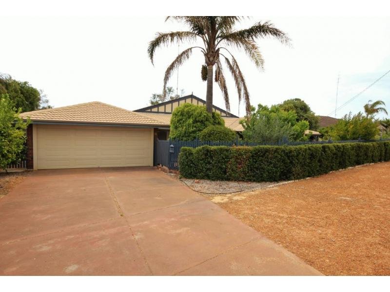 15 Barnes Avenue, Australind, WA 6233 15 Barnes Avenue, Australind, WA 6233