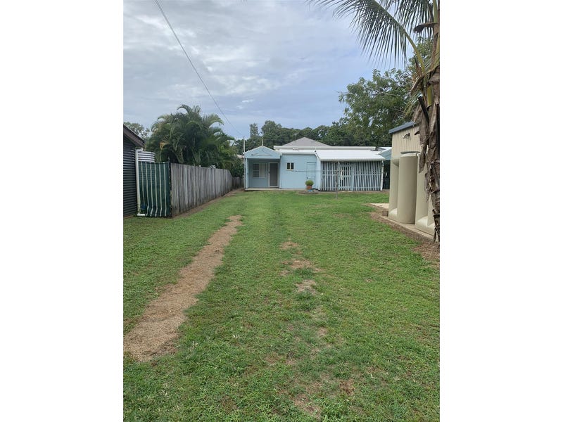 1/54 Prince Charles Avenue, Seaforth, QLD 4741