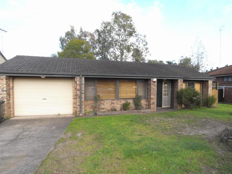 4 Madeira Avenue, Kings Langley, NSW 2147